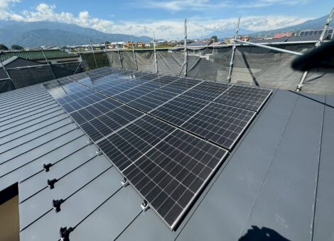 ネクストエナジー太陽光発電システム設置工事
