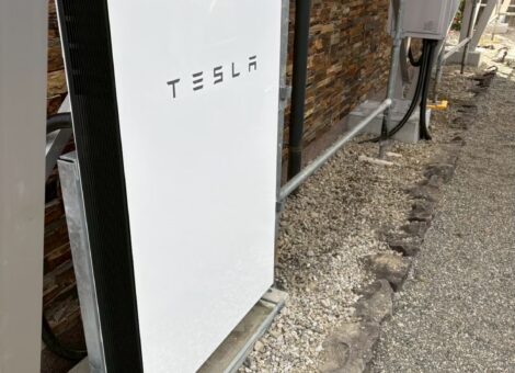 テスラパワーウォール設置工事